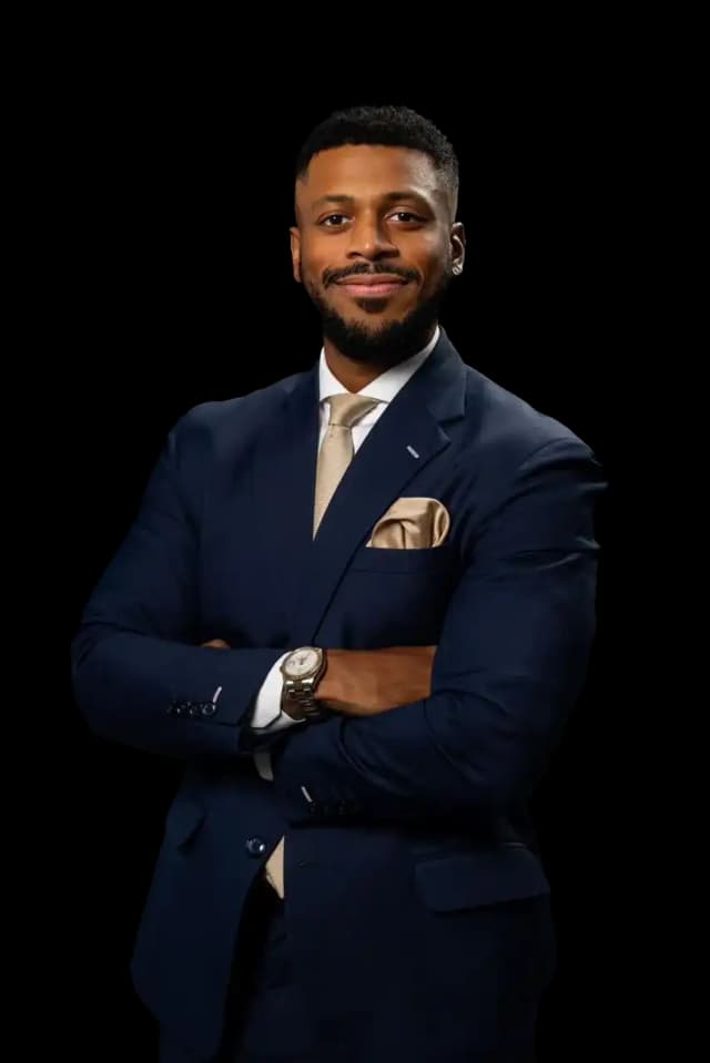 Aaron Leo